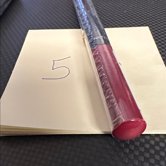 ❣️5|$25❣️Revlon ColorStay Matte Lite Crayon Lipstick . Your choice - Picture 7 of 7